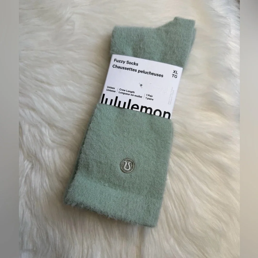 Lululemon Daily Essential Fuzzy Socks Size XL JDGR New
